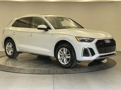 Certified 2023 Audi Q5 2.0T Premium w/ Convenience Package AWD/4WD image 9