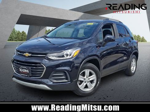 Used 2022 Chevrolet Trax LT w/ Driver Confidence Package AWD/4WD image 1