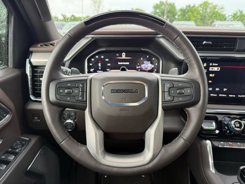 Used 2026 GMC Sierra 1500 Denali AWD/4WD image 14