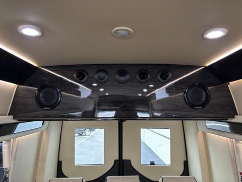 Used 2024 Mercedes-Benz Sprinter 3500 image 48