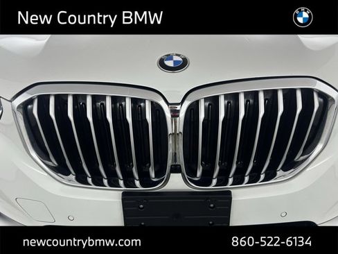 Used 2022 BMW X5 xDrive40i w/ Premium Package image 28