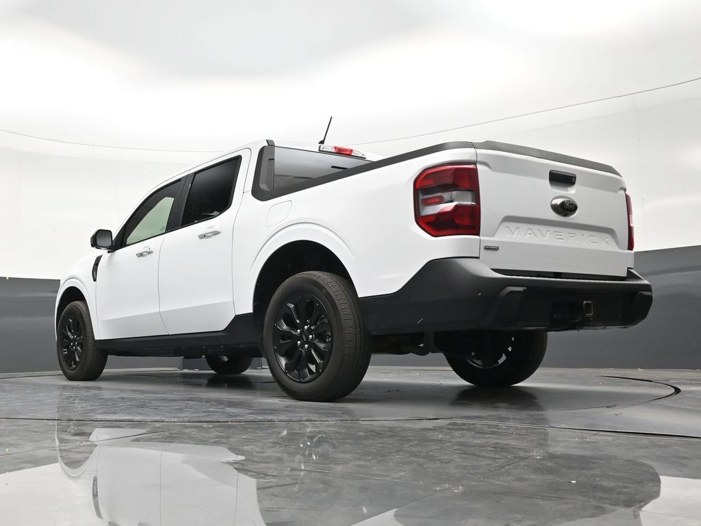 Used 2024 Ford Maverick Lariat w/ Black Appearance Package FWD image 22