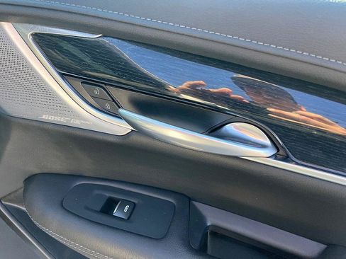 Certified 2025 Cadillac XT5 Premium Luxury image 34