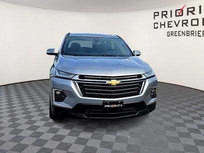 Used 2023 Chevrolet Traverse LT
