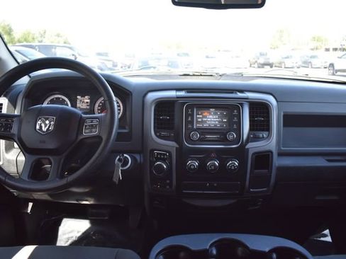 Used 2015 RAM 1500 Express AWD/4WD image 30