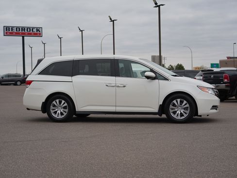 Used 2016 Honda Odyssey EX image 2