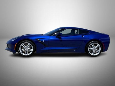 Used 2017 Chevrolet Corvette Stingray Coupe w/ 2LT Preferred Equipment Group RWD image 8