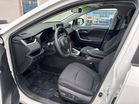 Used 2024 Toyota RAV4 XLE w/ Convenience Package AWD/4WD image 8