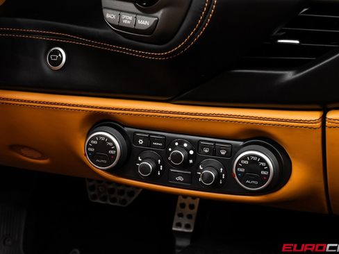 Used 2017 Ferrari 488 Spider *CARBON INTERIOR * IMMACULATE image 32