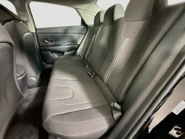 Used 2023 Hyundai Elantra SEL w/ Cargo Package FWD image 24