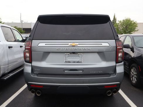 Used 2024 Chevrolet Suburban Premier AWD/4WD image 13