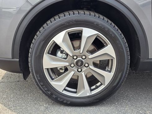 Used 2025 Ford Escape Platinum AWD/4WD image 9