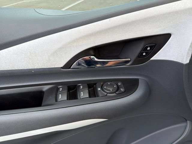 Used 2018 Chevrolet Bolt Premier w/ Driver Confidence II Package FWD image 21