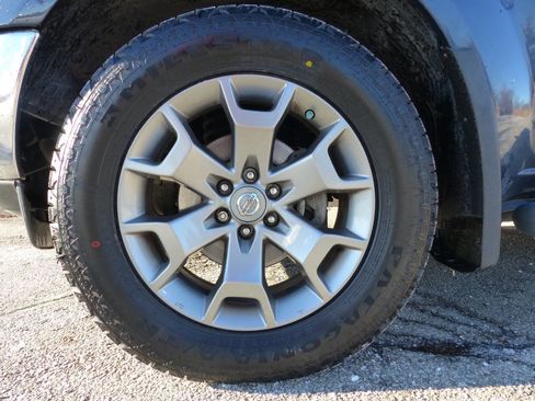 Used 2019 Nissan Frontier SL image 13