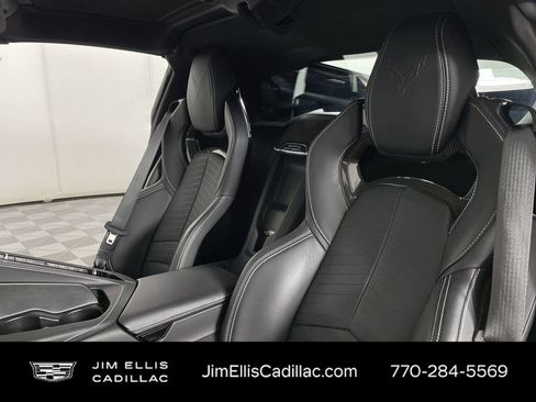 Used 2022 Chevrolet Corvette Stingray Premium Cpe w/ Engine Appearance Package image 20