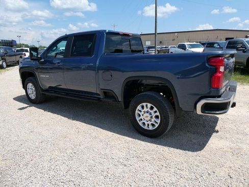 New 2026 Chevrolet Silverado 3500 LT w/ Convenience Package AWD/4WD image 6