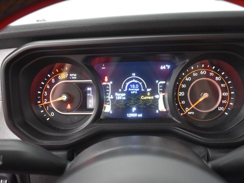 Used 2024 Jeep Wrangler Sport S image 16