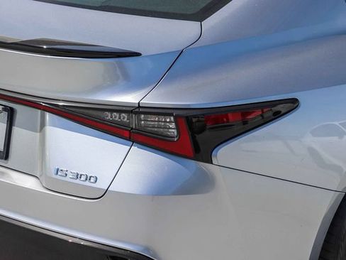 Used 2025 Lexus IS 300 F Sport RWD image 8