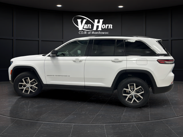Certified 2025 Jeep Grand Cherokee Limited w/ Luxury Tech Group II AWD/4WD image 4
