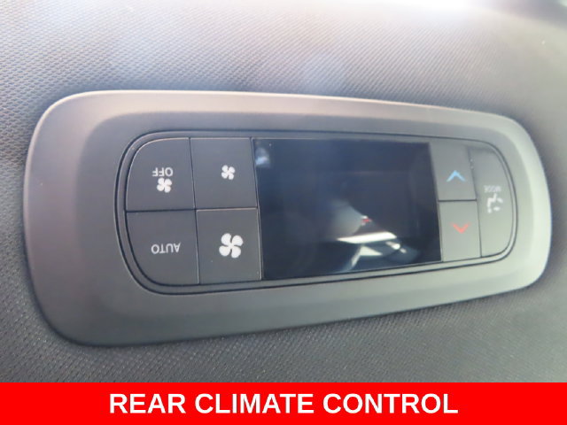 New 2027 Chrysler Pacifica Select AWD/4WD image 25