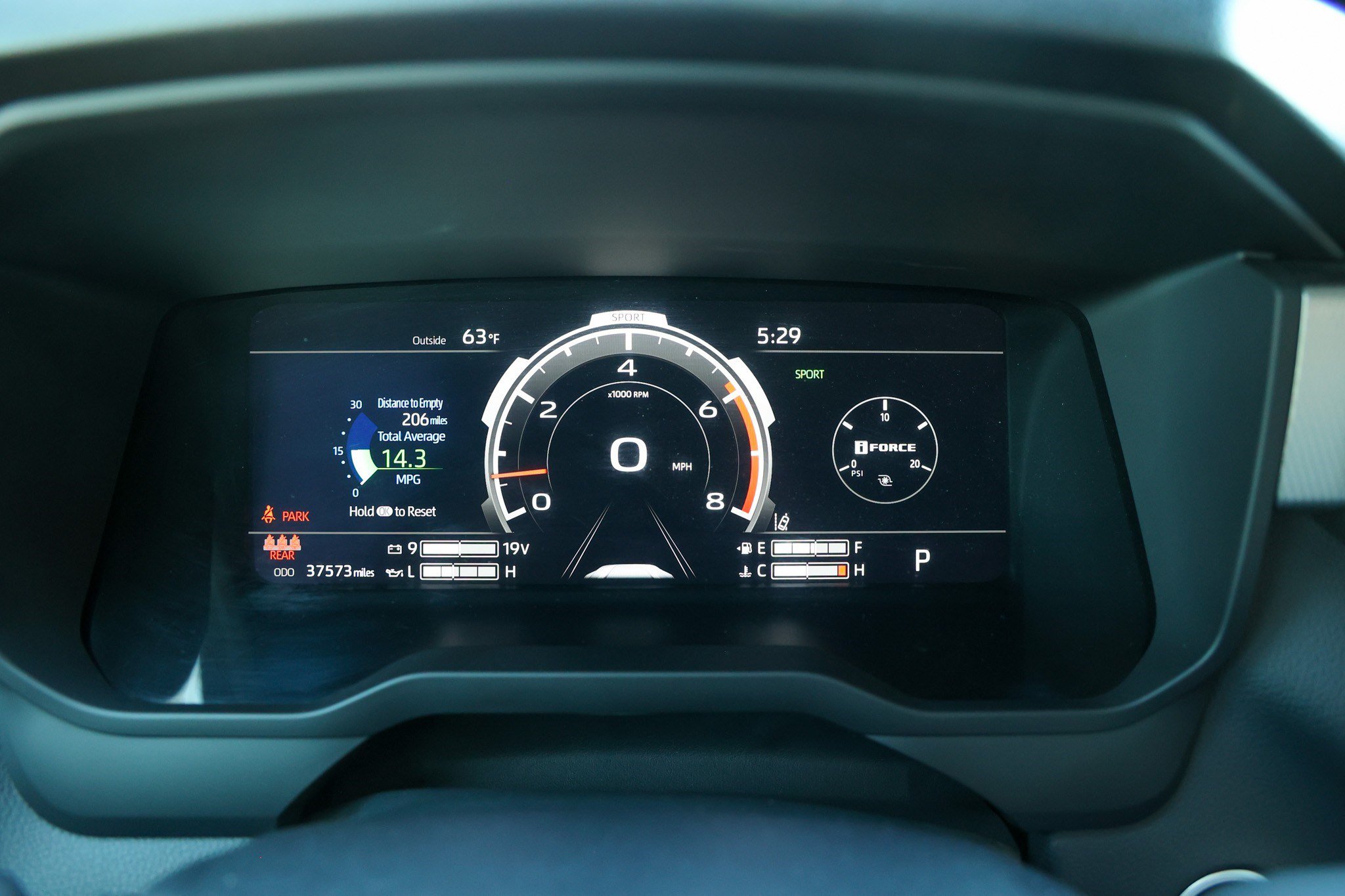 Used 2024 Toyota Tundra Limited AWD/4WD image 18