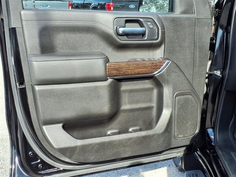 Used 2020 GMC Sierra 1500 Elevation w/ Elevation Value Package image 21