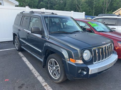 Used 2008 Jeep Patriot Limited AWD/4WD image 1