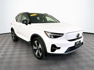 Used 2023 Volvo XC40 Recharge Plus AWD/4WD video 3