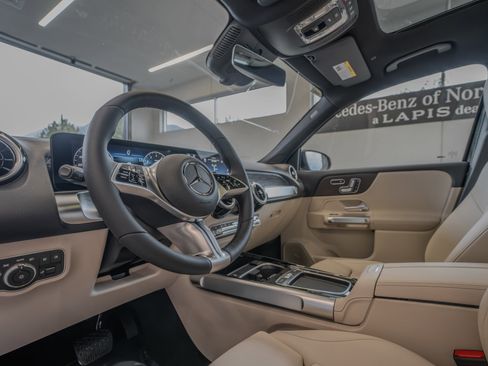 Certified 2026 Mercedes-Benz GLB 250 4MATIC image 6