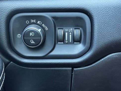New 2026 RAM 2500 Laramie AWD/4WD image 24