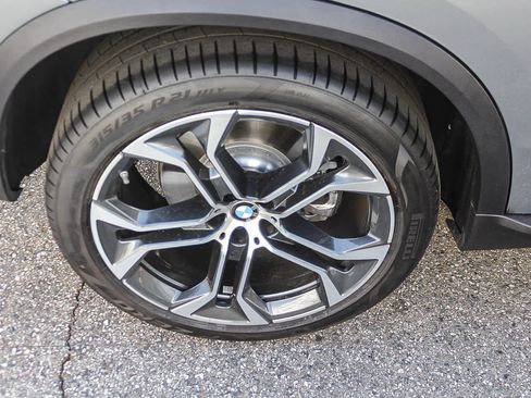 Used 2026 BMW X5 sDrive40i w/ Premium Package RWD image 9