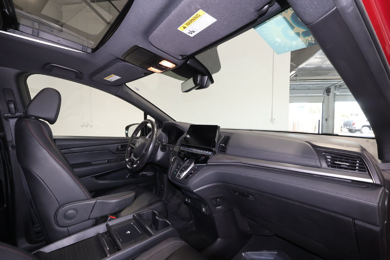 Used 2025 Honda Odyssey Sport-L image 27