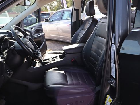 Used 2018 Ford Escape Titanium AWD/4WD image 13