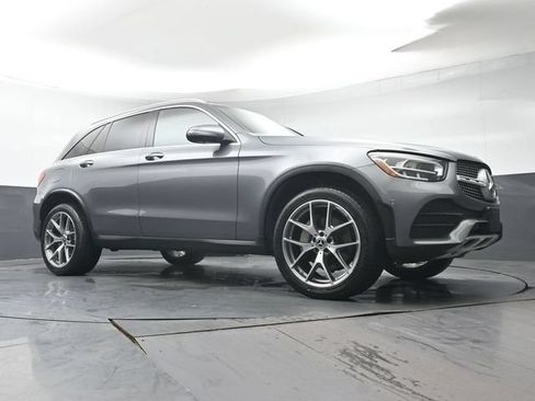 Used 2021 Mercedes-Benz GLC 300 4MATIC image 35