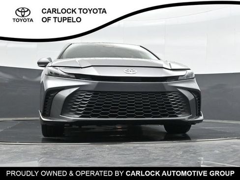 Used 2025 Toyota Camry SE FWD image 41