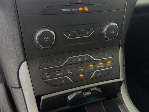 Used 2020 Ford Edge SEL w/ Convenience Package FWD image 19