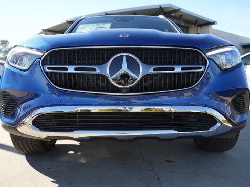 New 2026 Mercedes-Benz GLC 300 4MATIC image 9