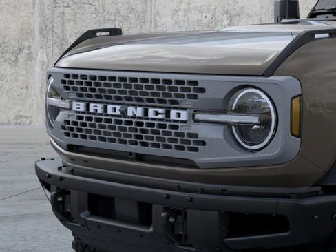 New 2025 Ford Bronco Badlands AWD/4WD image 19