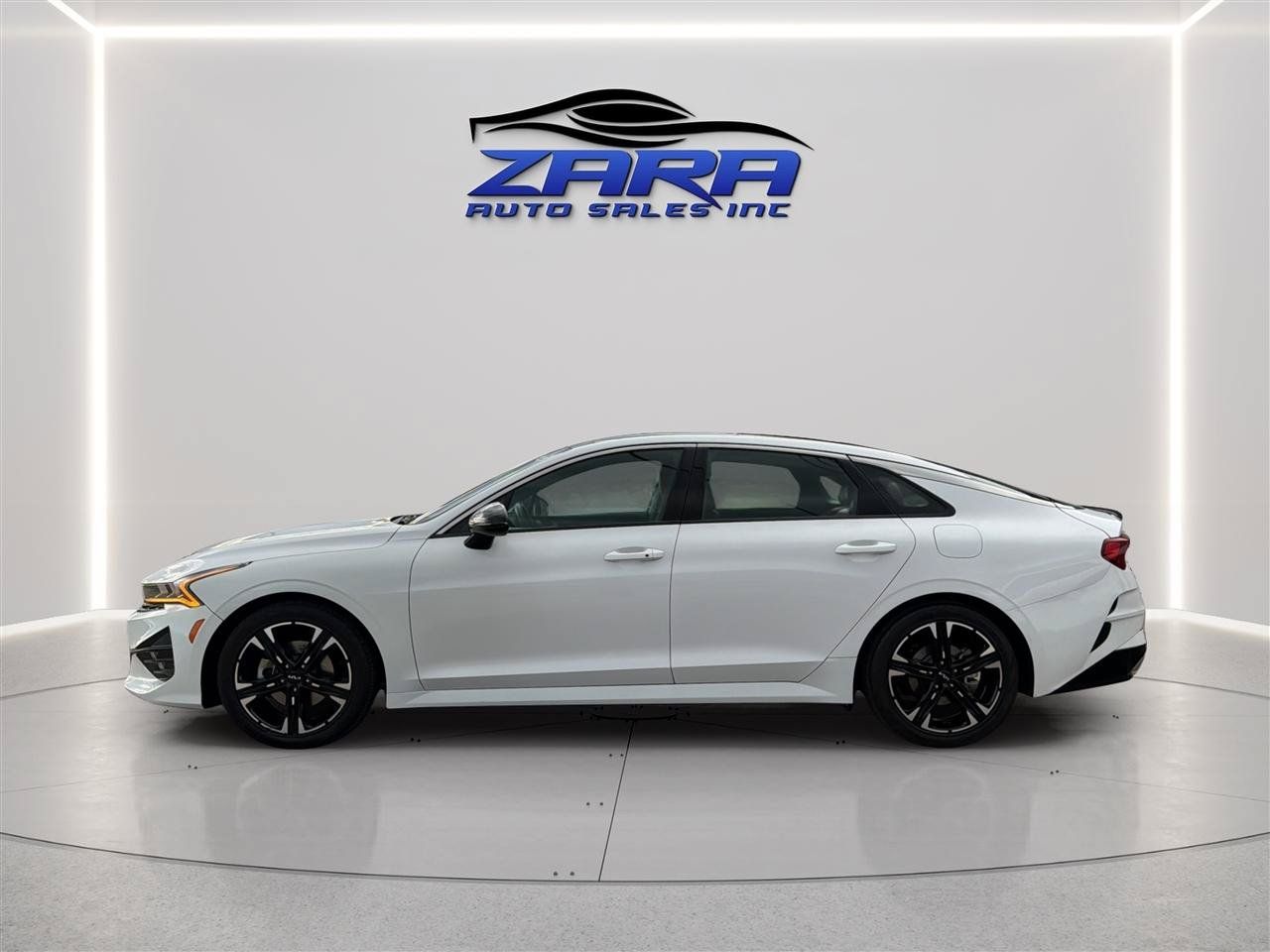 Used 2022 Kia K5 GT-Line w/ GT-Line Awd Premium Package image 4