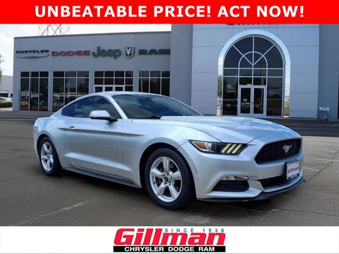 Used 2017 Ford Mustang Coupe RWD image 1