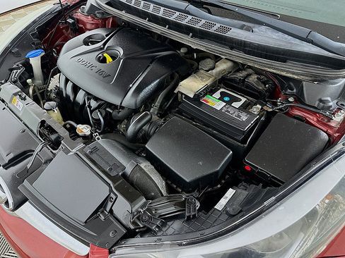 Used 2015 Hyundai Elantra SE w/ Option Group 02 FWD image 29