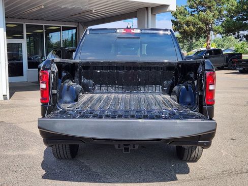 Used 2025 RAM 1500 Big Horn AWD/4WD image 11