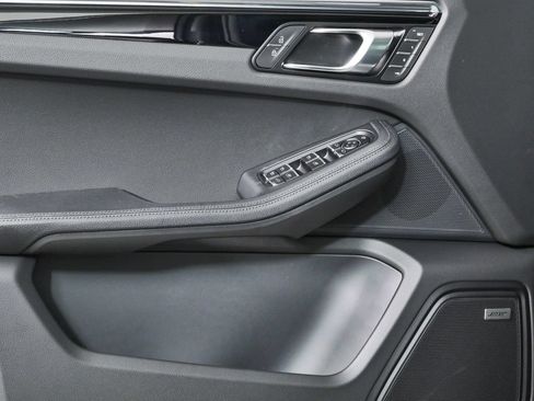 New 2026 Porsche Macan AWD/4WD image 6