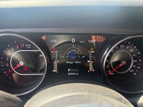 Used 2021 Jeep Gladiator Mojave w/ LED Lighting Group AWD/4WD image 11