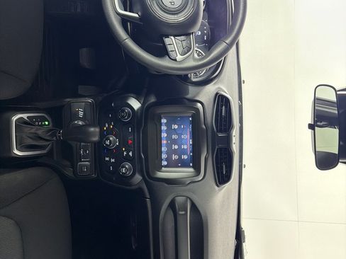 Used 2021 Jeep Renegade Sport w/ Sport Appearance Group AWD/4WD image 26