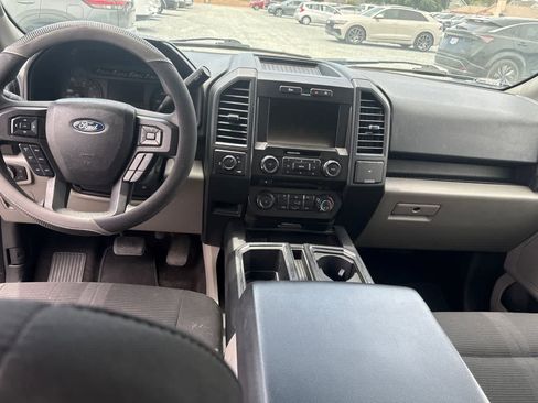 Used 2018 Ford F150 XL w/ Equipment Group 101A Mid RWD image 4