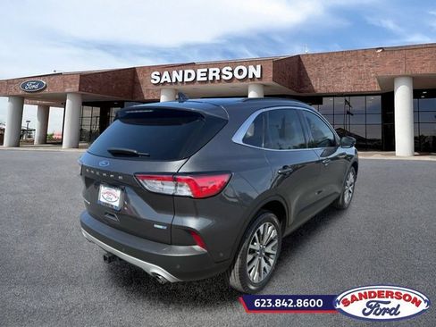 Certified 2020 Ford Escape Titanium w/ Titanium Premium Package 2.0 AWD/4WD image 3