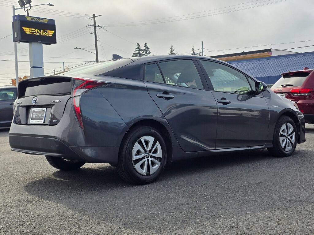 Used 2017 Toyota Prius Two FWD image 6