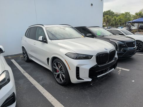 Used 2026 BMW X5 xDrive50e w/ M Sport Package image 1