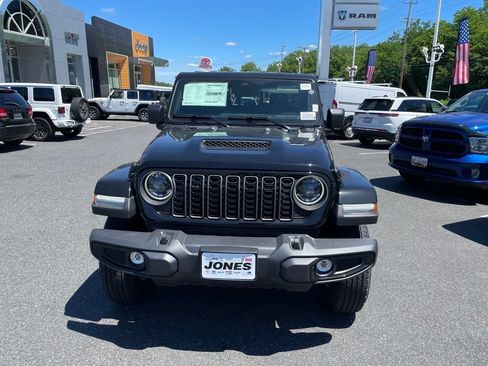 New 2026 Jeep Gladiator Sport AWD/4WD image 3